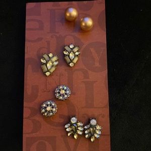 Lot of four vintage-style post earrings